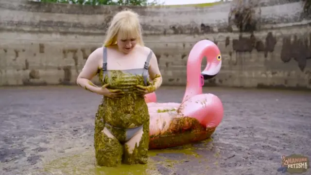 Lyndra Lynn’s Manure Pool
